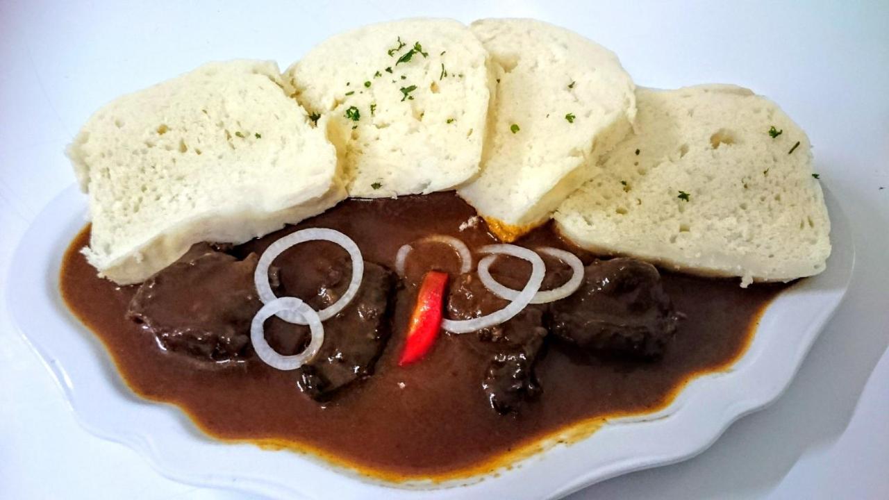 Hotel Saentis Komorni Lhotka Ngoại thất bức ảnh