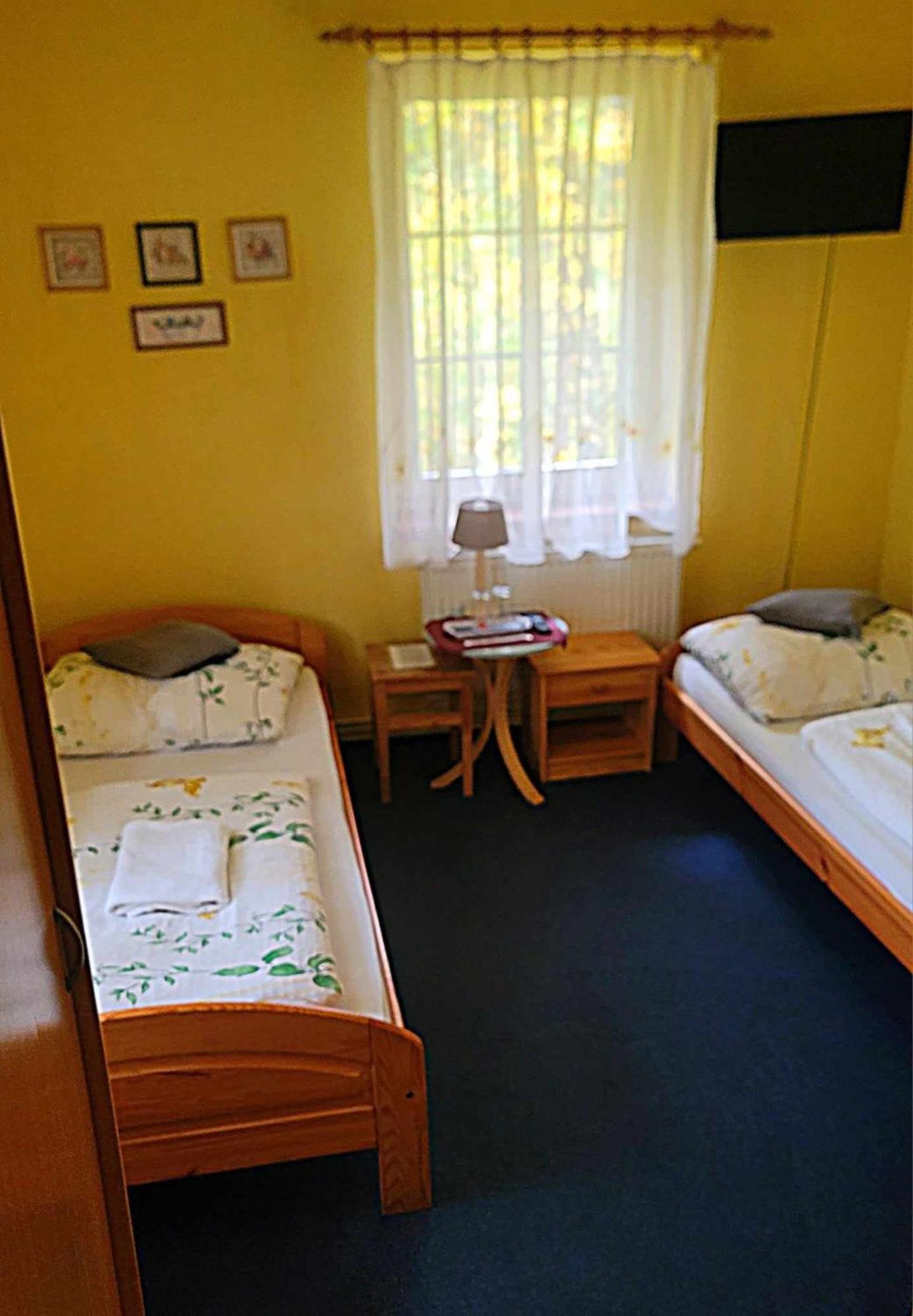 Hotel Saentis Komorni Lhotka Ngoại thất bức ảnh